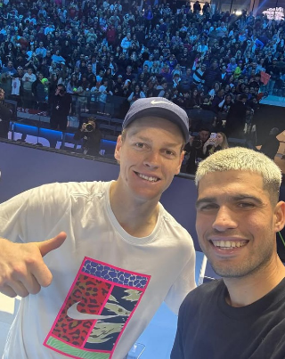 Finals: Sinner-Alcaraz in campo, primo allenamento a Torino